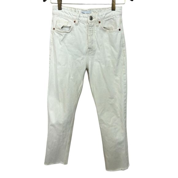 ZARA Womens High Rise Straight Leg Button Fly Jeans Off White Size 4 US Raw Hem - Picture 7 of 7
